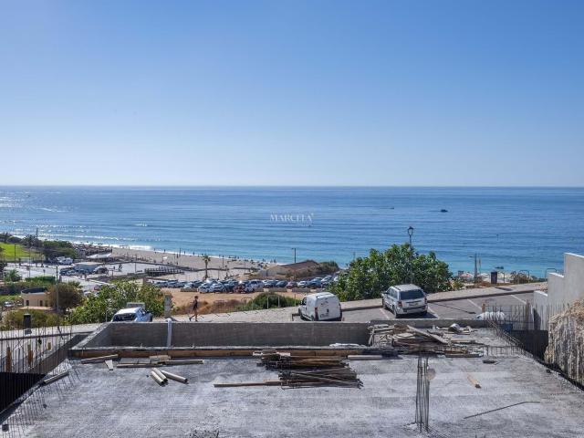 Moderna Moradia T4 De Nova Construção Numa Localização Prest. 374m² Lagos