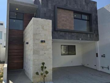 MODERNA CASA CAMPECHE LOMAS DE ANGELOPOLIS