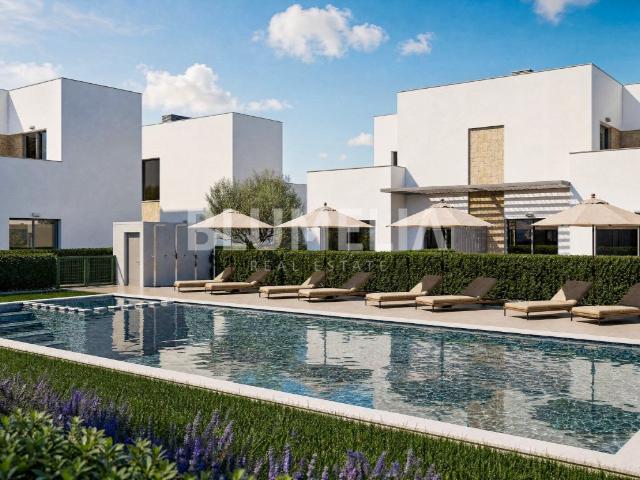 Moderna casa adosada a 600 metros de la playa en venta en Ol. 110m² Oliva