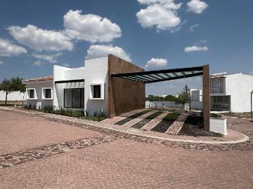 ️ Moderna casa de 1 planta en renta y venta, en El Marqués