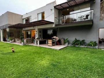 MODERNA CASA EN CONDOMINIO en VENTA en LA PLANICIE