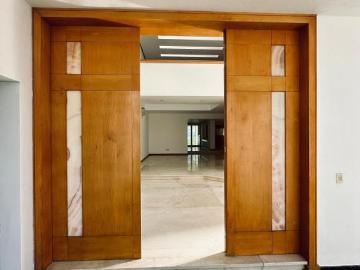 Moderna Casa en Fraccionamiento Puerta de Hierro Dentro de Coto