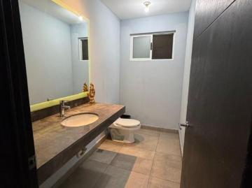 MODERNA CASA EN VENTA PASEO DEL VERGEL