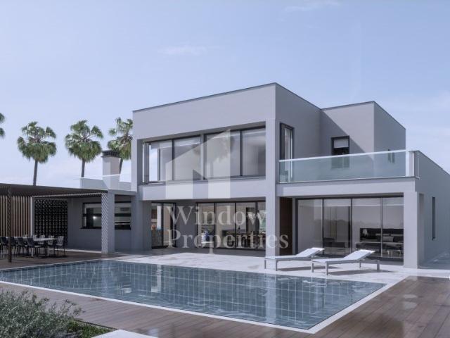 Moderna e Sofisticada Moradia em Lote de 10.000 m² numa Urba. 255m² Luz