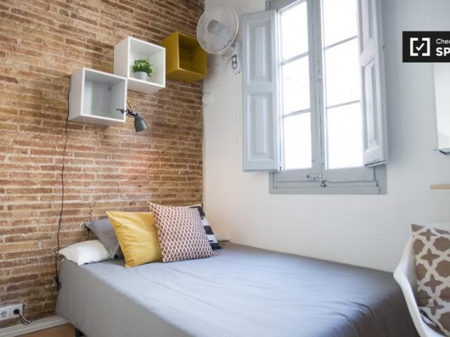 Habitación en piso compartido de 3 habitaciones en Vila de Gràcia