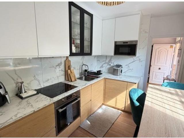 Moderna Planta Baja Reformada en Playa Piles por €235,000