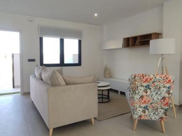 Modernas villas diseñadas para disfrutar del confort, la luz natural y el estilo mediterráneo