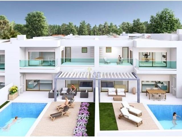 Modernas Moradias T4 a 10 minutos da praia da Luz/ Lagos/Por. 0m² Luz
