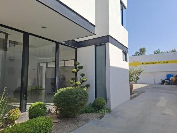 Modernas Oficinas con Bodega en VENTA o RENTA en Zona Norte de Le?n, Gto