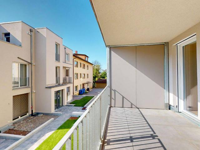 Moderne, nachhaltige 4 Zi Wohnung mit barrierefreiem Komfort Balkon, Stellplatz und durchdachtem Energiekonzept in Lörrach
