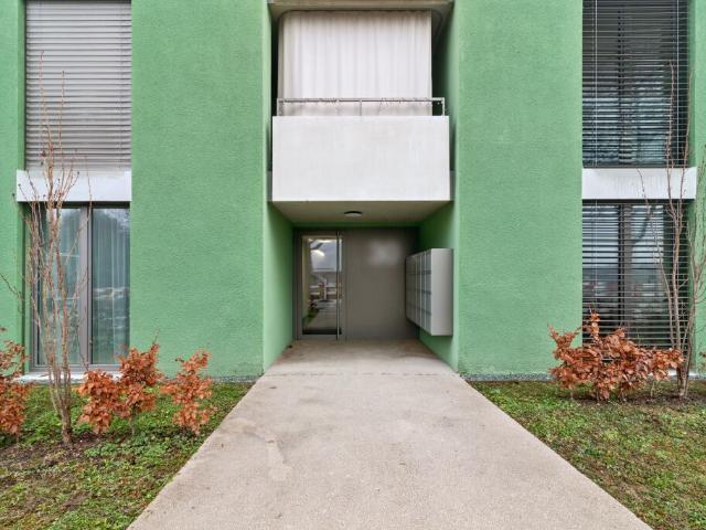 Moderne Neubauwohnung mit Lichtdurchfluteten Räumen und Charme!