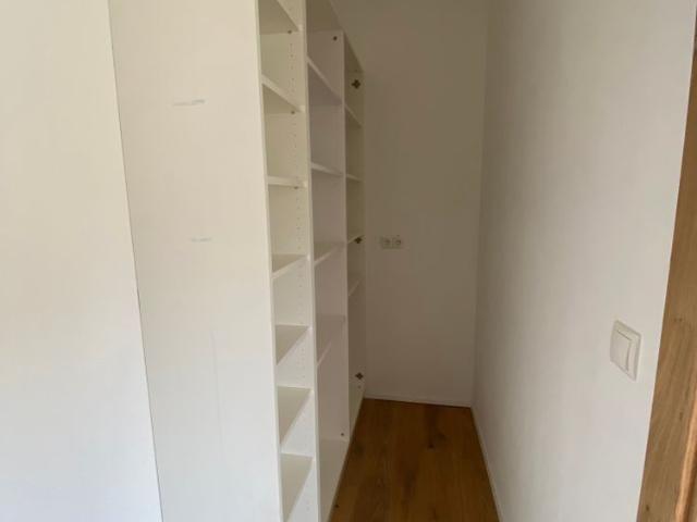 Moderne, Neuwertige 3 Zimmer Wohnung 75m² mit Balkon – in Unterbuch