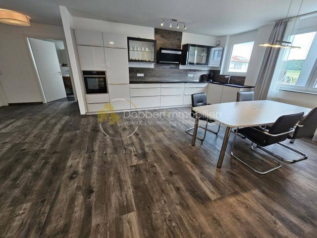 Moderne neuwertige Wohlfühloase mit großer Terrasse Stilvolle 3 Zimmer Wohnung in Crailsheim!