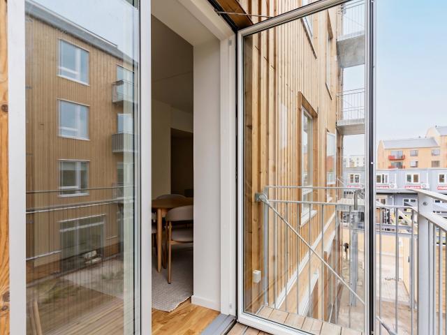 Moderne og møbleret 2 værelses med havluft – nyopført på Yderlandsvej