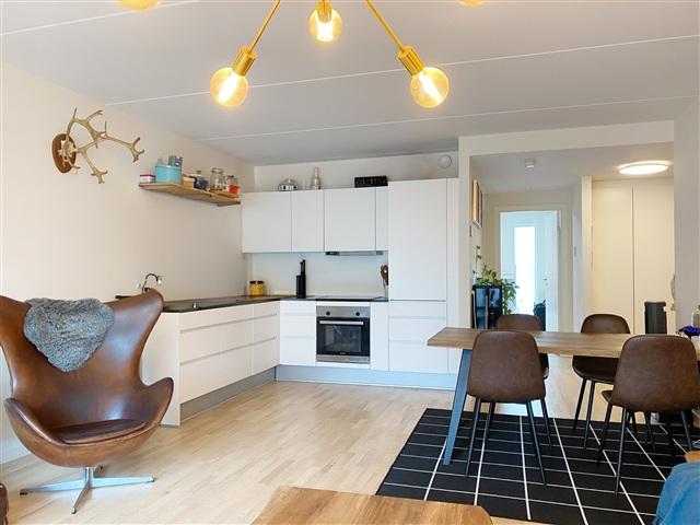 Moderne og indbydende 2 værelses lejlighed med terrasse, Aalborg, Nordjylland