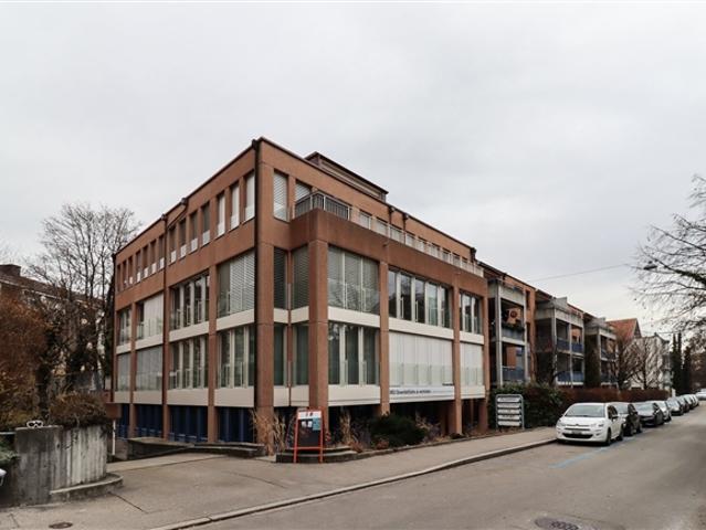 Moderne Büro oder Praxisräume im Mattenhof