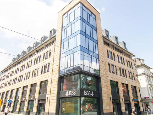 Moderne Büros in der beeindruckenden historischen Altstadt von Erfurt