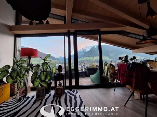 Moderne Dachgeschosswohnung in ruhiger, zentraler Lage von Mittersill zu vermieten, großer Balkon, Tiefgarage
