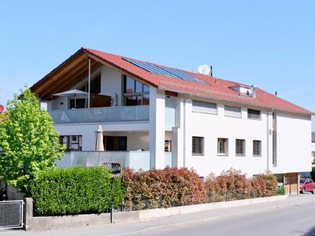 Moderne Dachgeschosswohnung in zentraler Lage