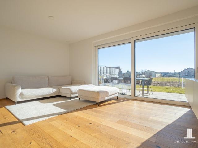 Moderne Doppelhaus Hälfte mit Süd Ausrichtung zu verkaufen!
