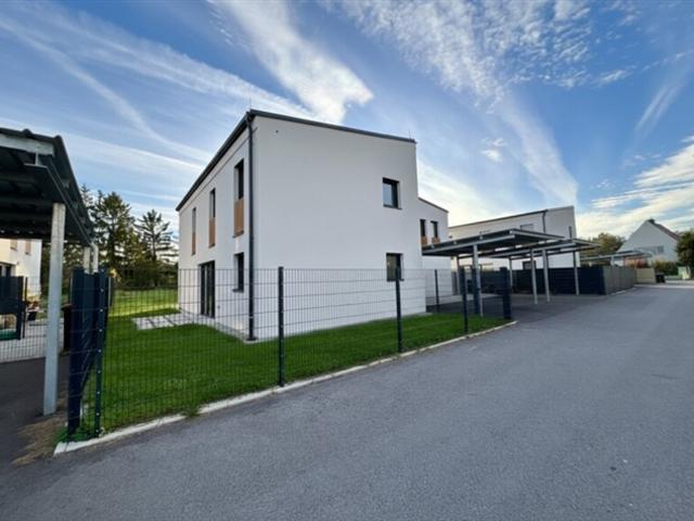 Moderne Doppelhaushälfte in Steinabrückl Erstbezug mit Garten, Balkon und Terrassen!