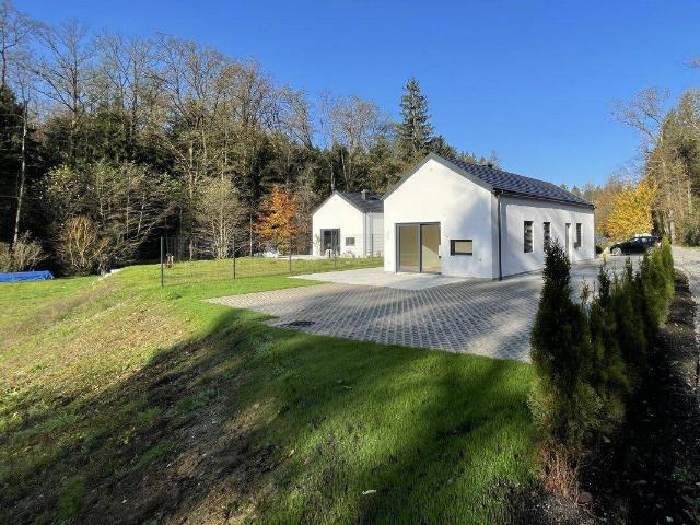 Moderne Doppelhaushälfte in Riederhof Mantscha Erstbezug mit 800 m² Garten, Terrasse und 3 Stellplätzen Jetzt zugreifen
