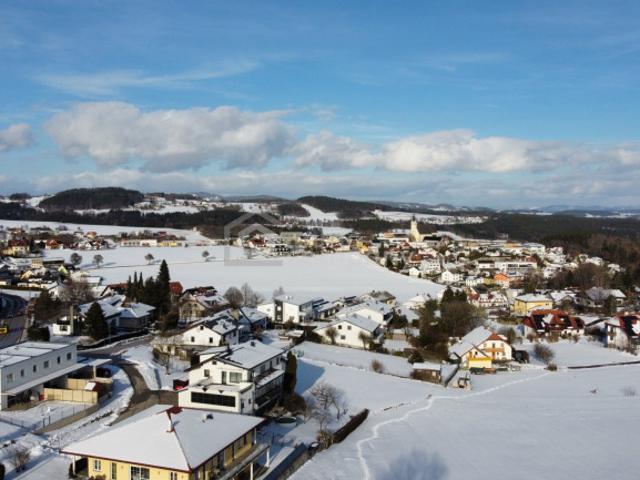 Moderne Doppelhaushälfte mit atemberaubender Aussicht