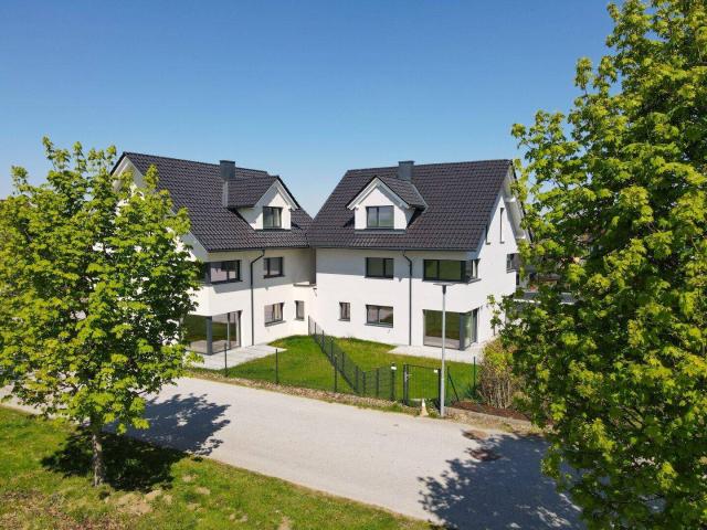 MODERNE DOPPELHAUSHÄLFTEN IN LAMPRECHTSHAUSEN