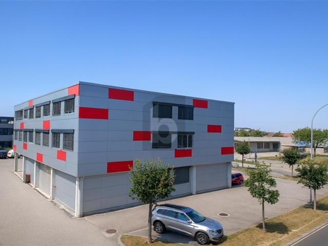 MODERNE ET LUMINEUX AUX AVOUILLONS