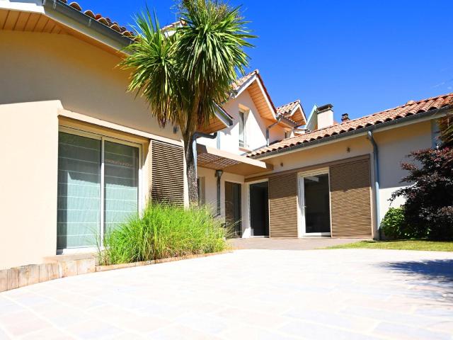 Moderne et spacieuse ! 189m² Arcachon