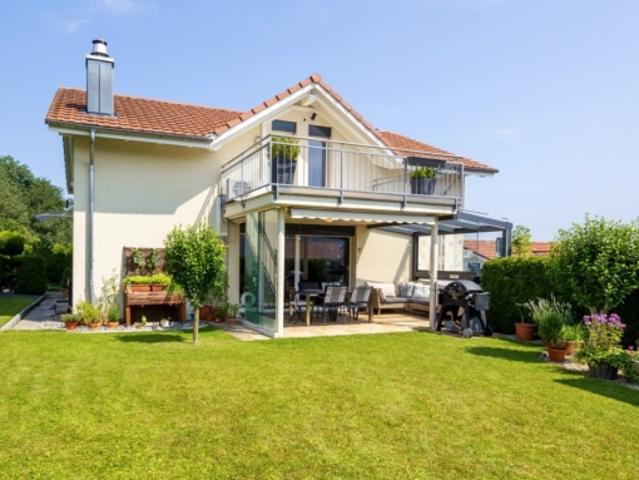 Moderne Einfamilienhaus Oase in Luzern mit einmaliger Bergpanorama Aussicht