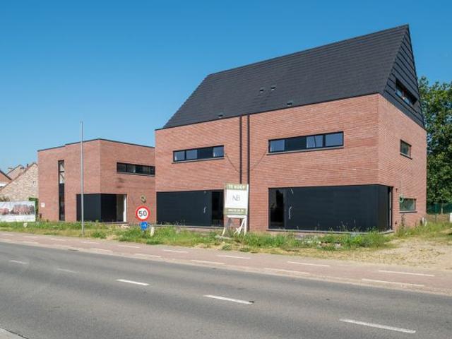 Moderne en energiezuinige nieuwbouwwoning te koop!
