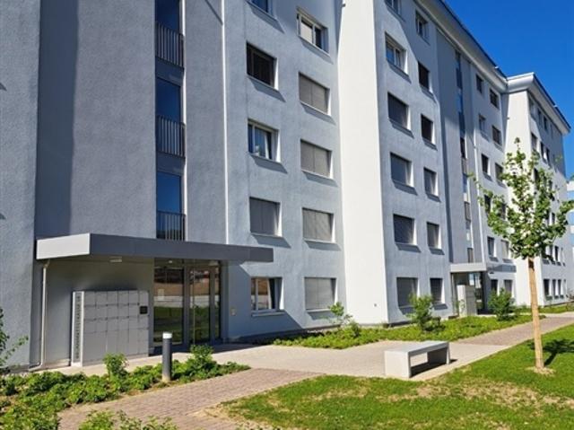 Moderne Familienwohnung in ruhigem Wohnquartier