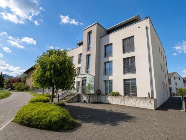 Moderne Gartenwohnung mit sonnigem Sitzplatz