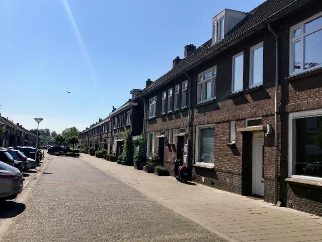 Moderne gemeubileerde kamer – Eindhoven