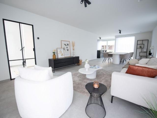 Moderne halfopen bebouwing Lot 3 in RivaHof te Dentergem