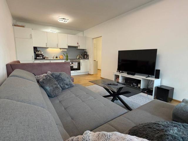 Moderne, helle Wohnung mit großzügigem Grundriss zu vermieten