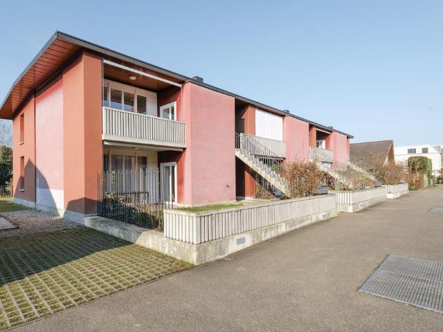 Moderne, helle 4.5 Zimmerwohnung mit Balkon