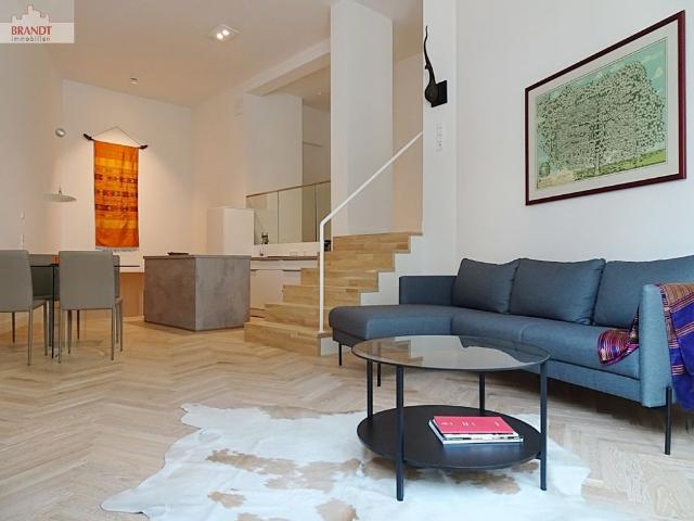 Moderne, hochwertig ausgestattete 100m² Wohnung über 2 Ebenen und mit Tiefgarage in Alsterlage!