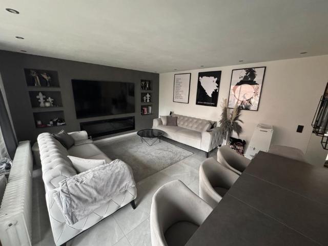 Moderne Kernsanierte 3 Zimmerwohnung