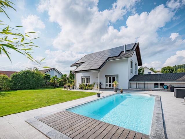 LUXURIÖSES WOHNEN MIT WELLNESS UND NÄHE ZU BERN