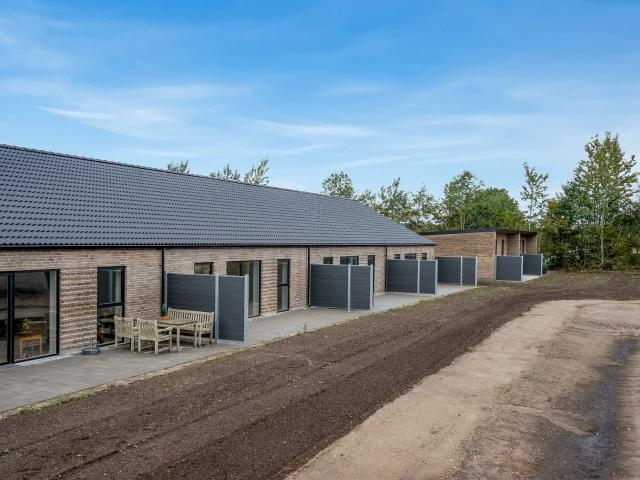 Moderne rækkehus i grønne omgivelser nær Grindsted