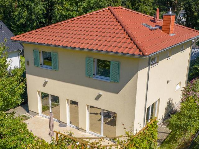 Moderne Stadtvilla in Potsdam Groß Glienicke Ortskern