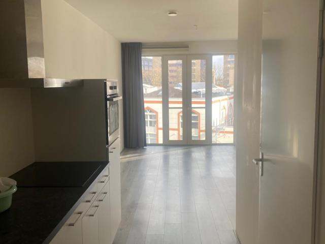 moderne studio van 28 m² aan de Waldorpstraat
