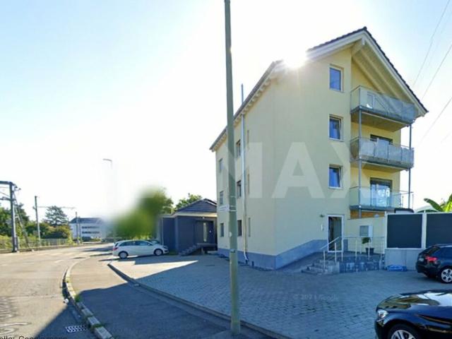 Moderne, sonnenverwöhnte 3.5 Zimmer Dachwohnung mit Charme in Münchenstein