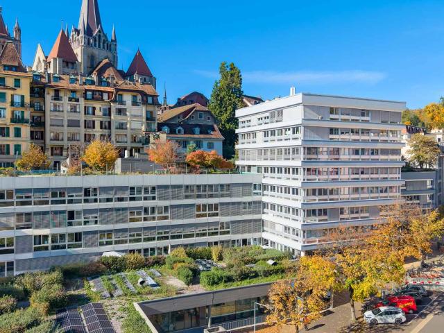Moderne und vollständig renovierte Geschäftsräume mit 129 m² und 230 m²