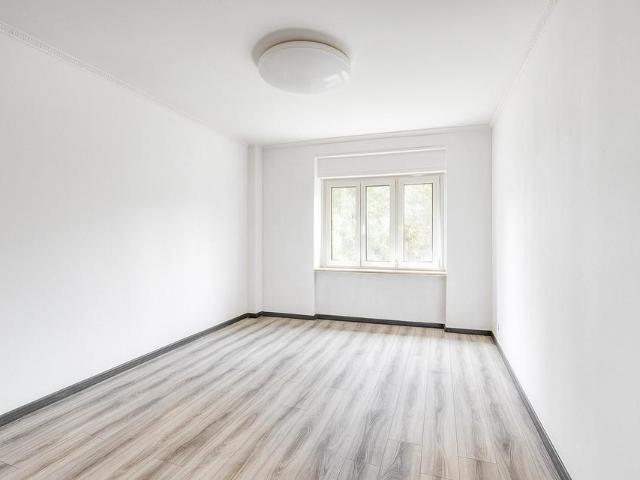 Moderne und bezugsfreie 3 Zimmer Wohnung Westend