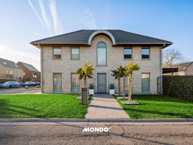 Moderne Villa met Zwembad