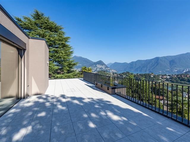 Moderne Villa mit einzigartigem Design und Seeblick