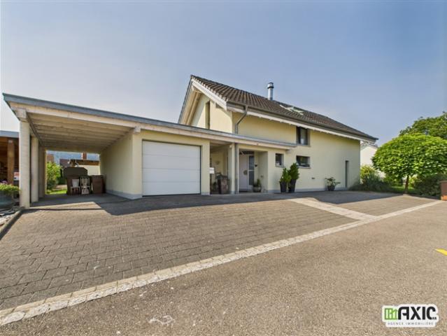 Moderne Villa mit großem Garten und hellen Räumen Preis zu diskutieren